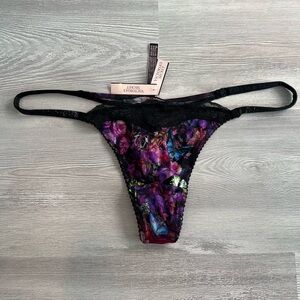 NWT Victoria’s Secret Shine Strap Floral Lace Thong size medium